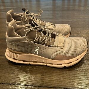 Size 9 On Cloud shoes